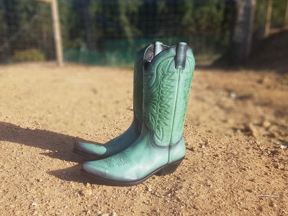 Cowboy boots for women and men in ecological green leather