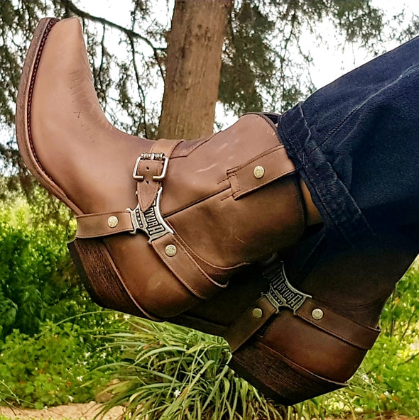 Men's boots in gray and brown with buckle and harness, short mid-cut closure
